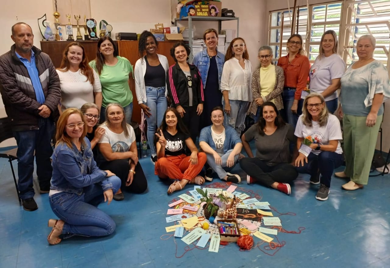 CÍRCULOS JR - EE DEP. CARLOS SANTOS CIEP